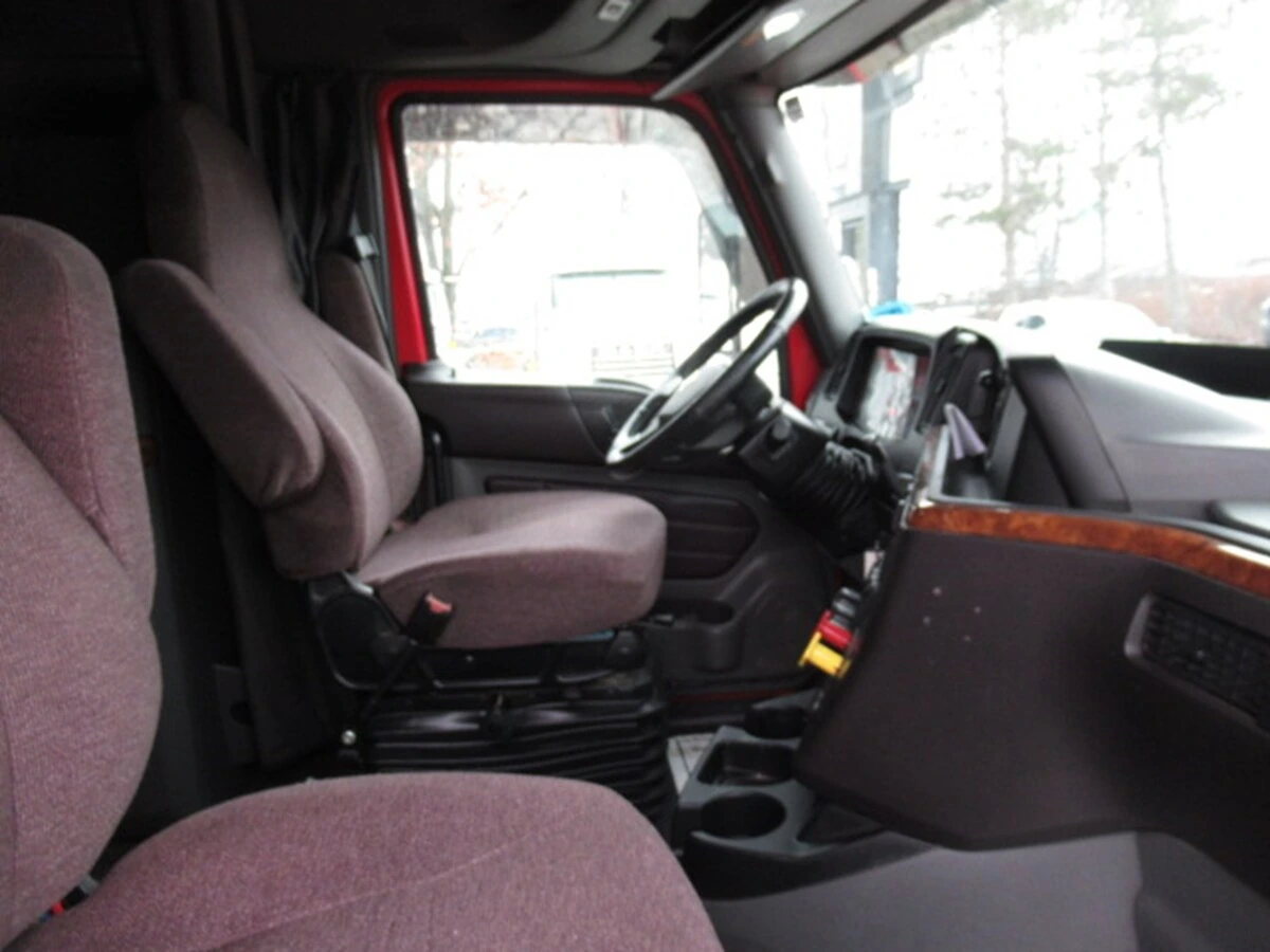 2021 International LoneStar - image 11