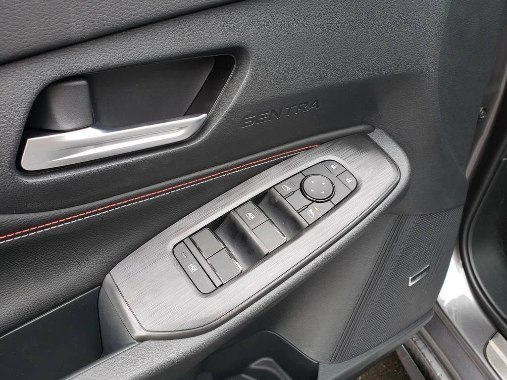 2026 Nissan Sentra SR - Photo 11