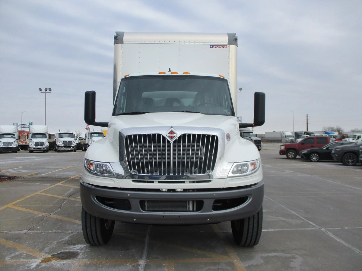 2025 International HV in Altoona, IA — photo 2