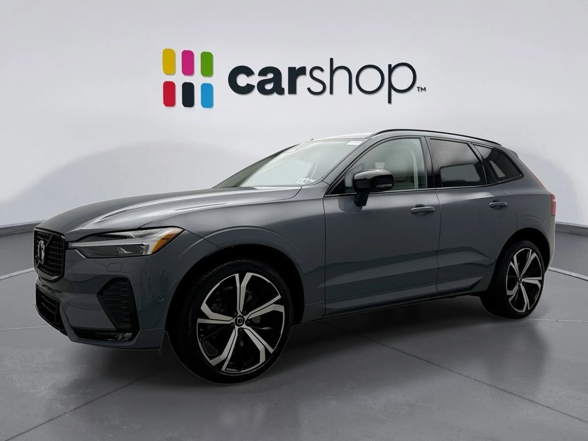 2023 Volvo XC60 Ultimate's photo