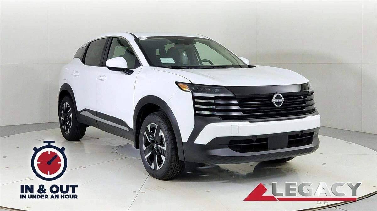 2025 Nissan Kicks SV AWD's photo