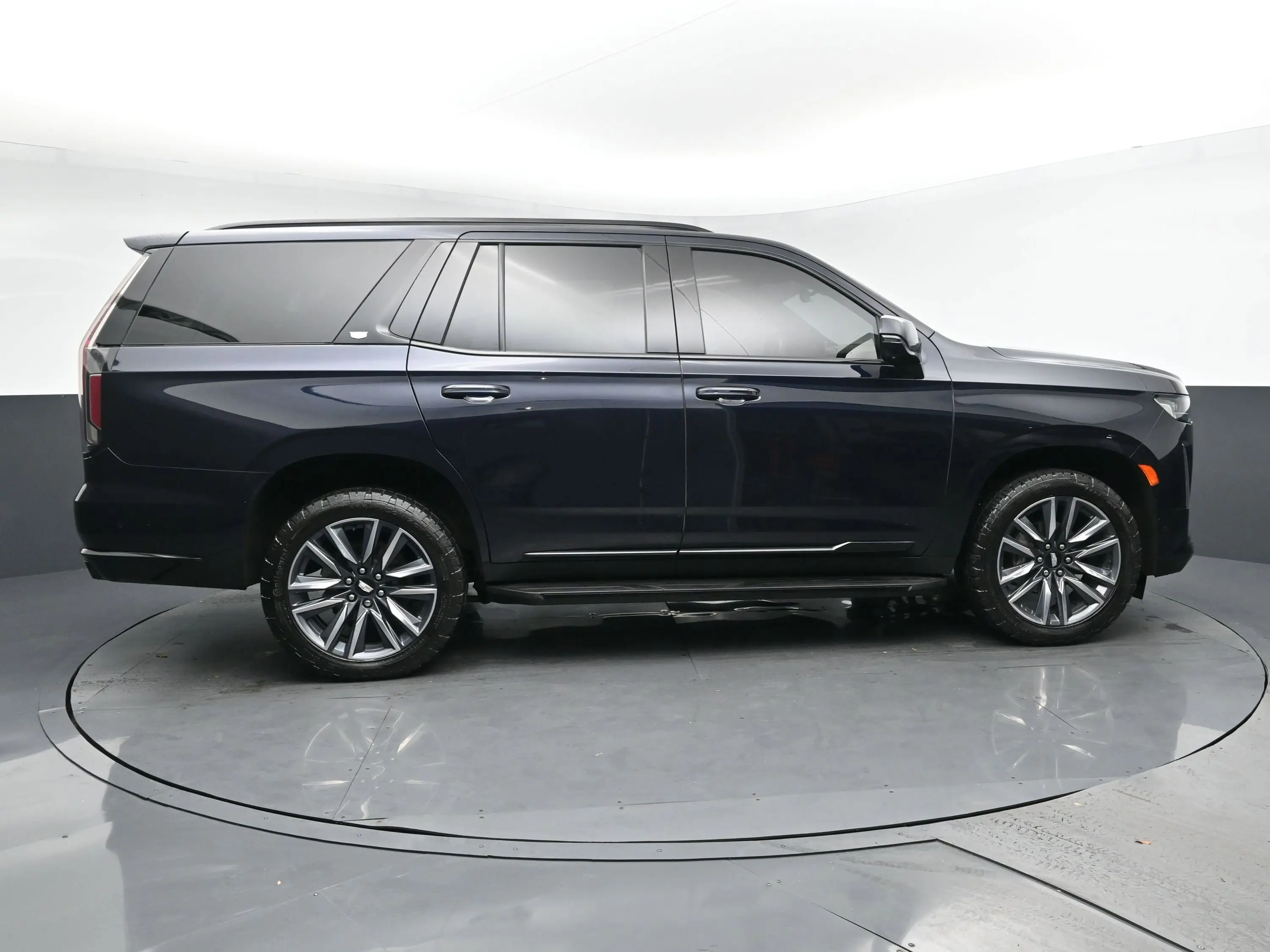 2023 Cadillac Escalade Sport photo 3