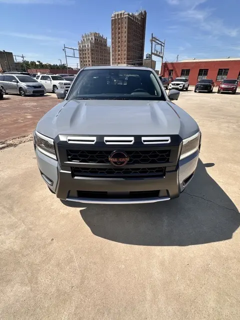2026 Nissan Frontier PRO-4X photo 2
