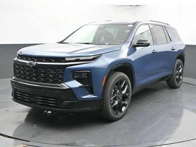 2026 Chevrolet Traverse RS photo 2