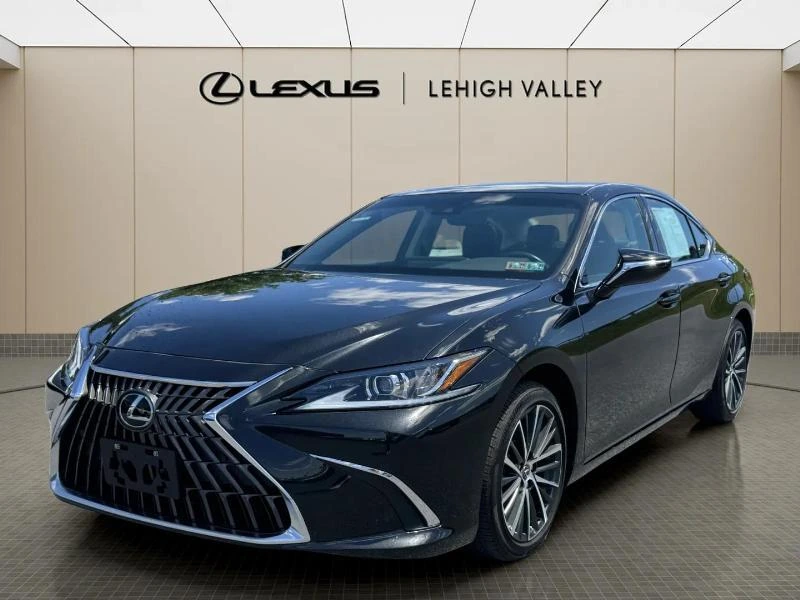 2025 Lexus ES 300h 300h's photo