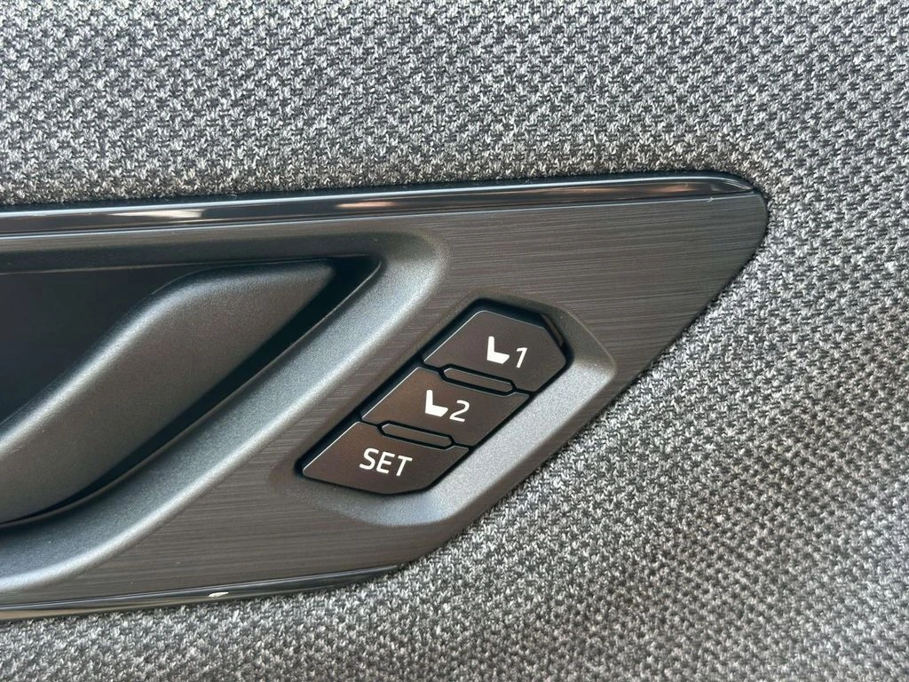2026 Subaru Outback Limited - Photo 33