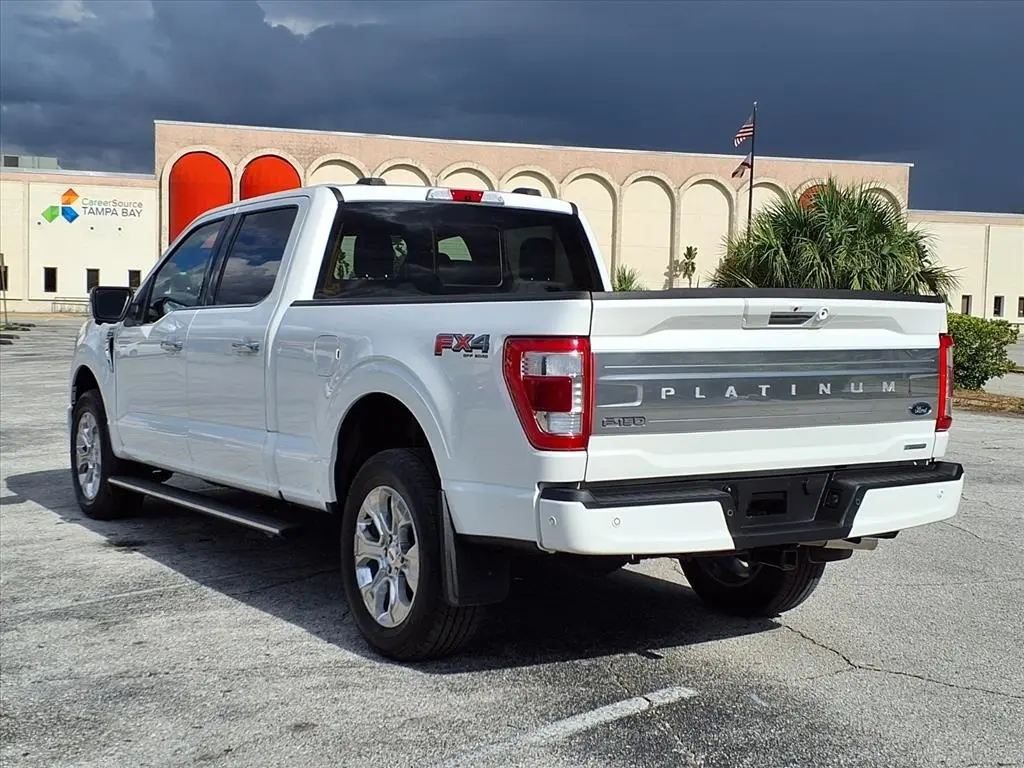 2023 Ford F-150 Platinum photo 5