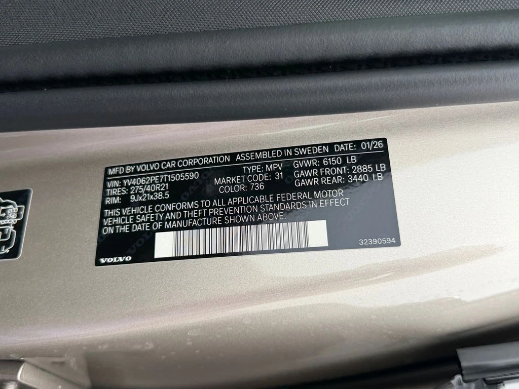 2026 Volvo - image 27