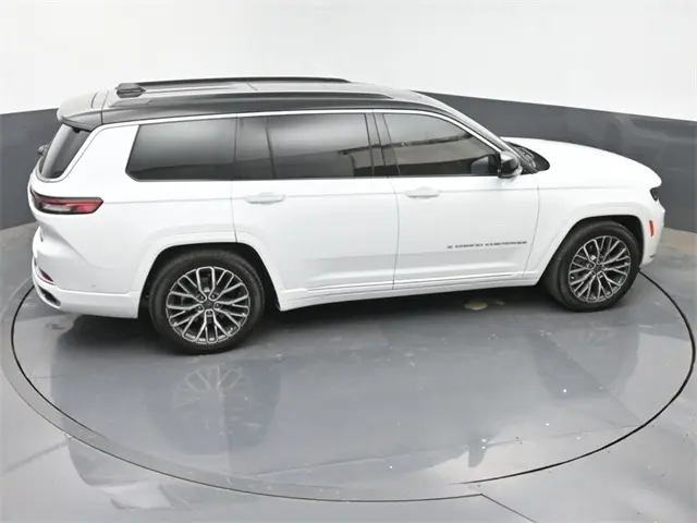 2024 Jeep Grand Cherokee L Summit photo 34