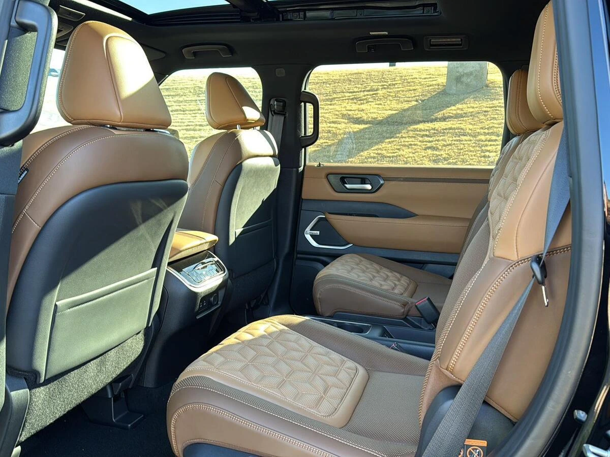2026 Nissan Armada Platinum Reserve - Photo 10