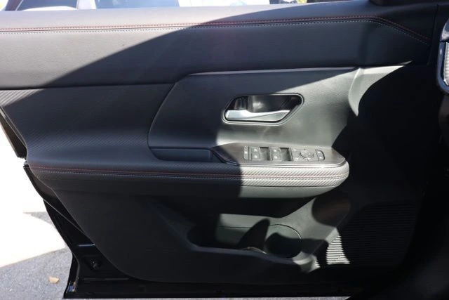2026 Nissan KICKS SR - Photo 22