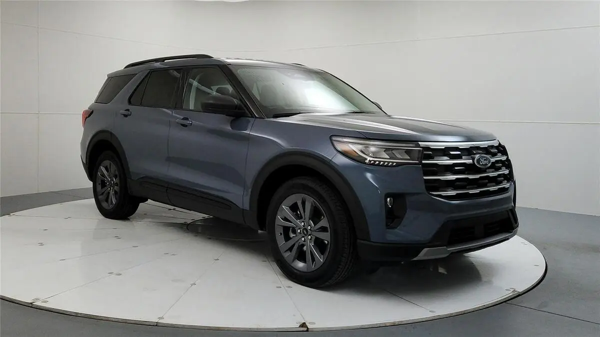 2026 Ford Explorer Active's photo