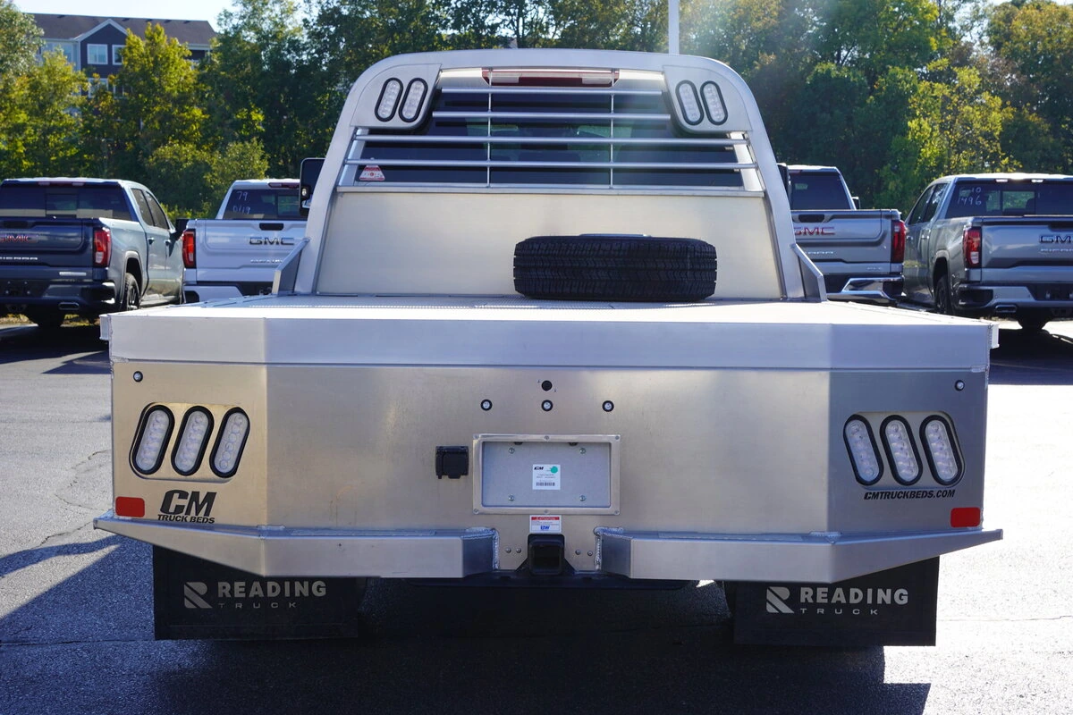 2025 GMC Sierra 3500 Chassis Cab Pro - Photo 6