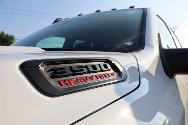 2025 RAM 3500 Chassis Tradesman - Photo 8