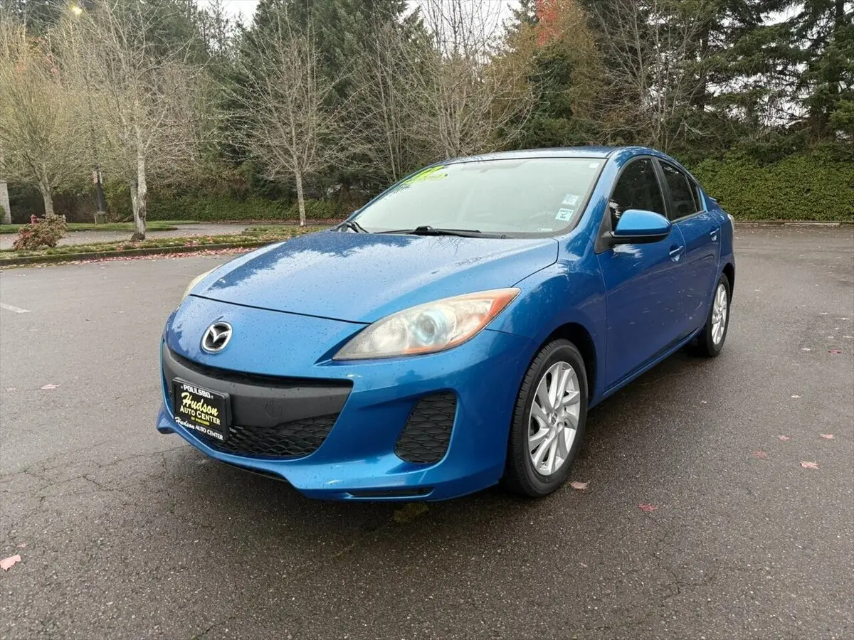 2012 Mazda MAZDA3 i Touring's photo