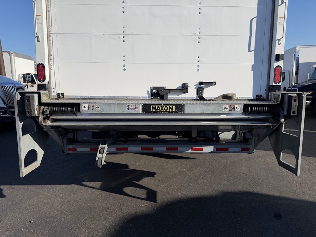 2019 Hino in Portland, OR — photo 7
