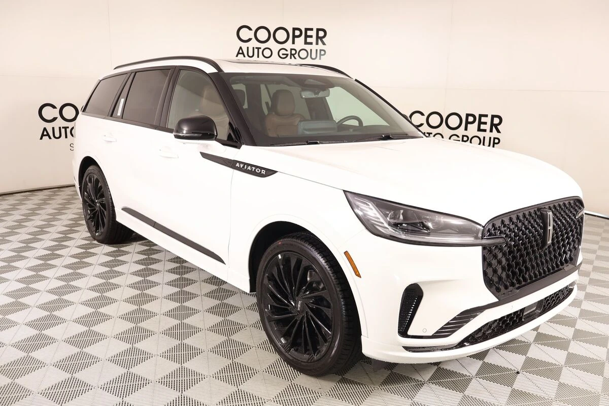 2026 Lincoln Aviator Reserve AWD's photo