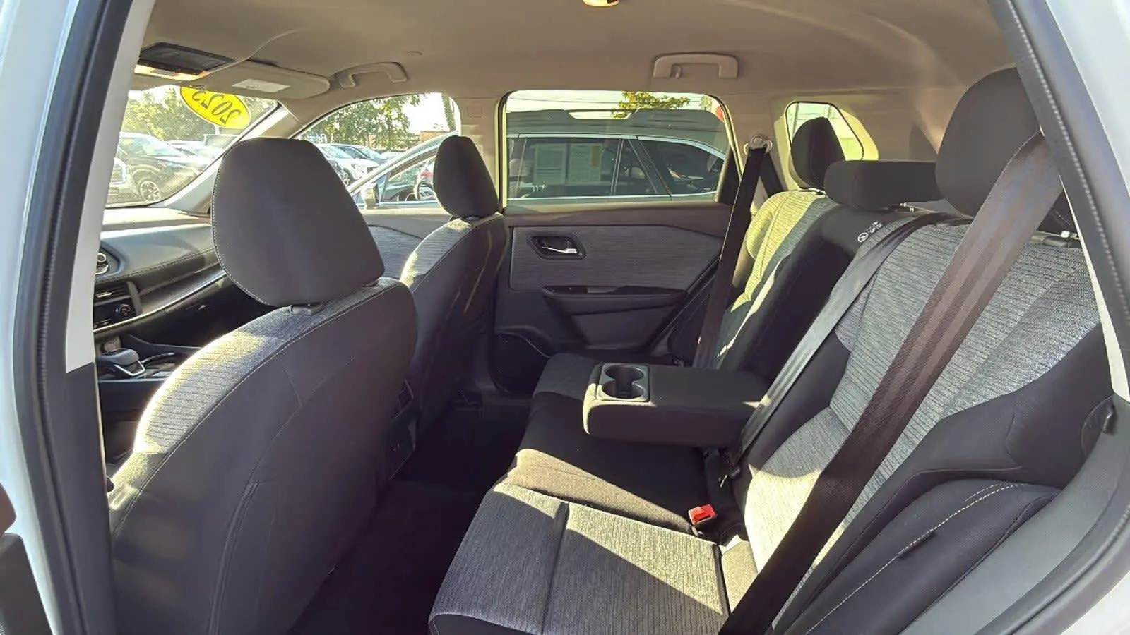 2023 Nissan Rogue SV photo 22