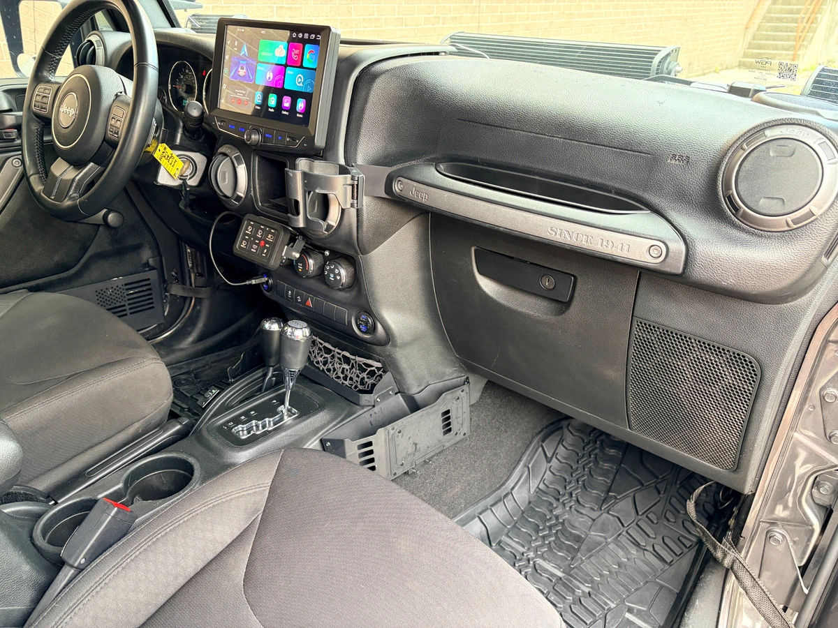 2017 Jeep Wrangler Unlimited Sport - Photo 24