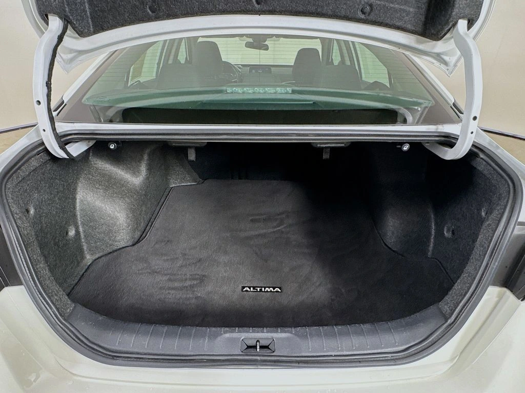 2025 Nissan Altima SV - Photo 29