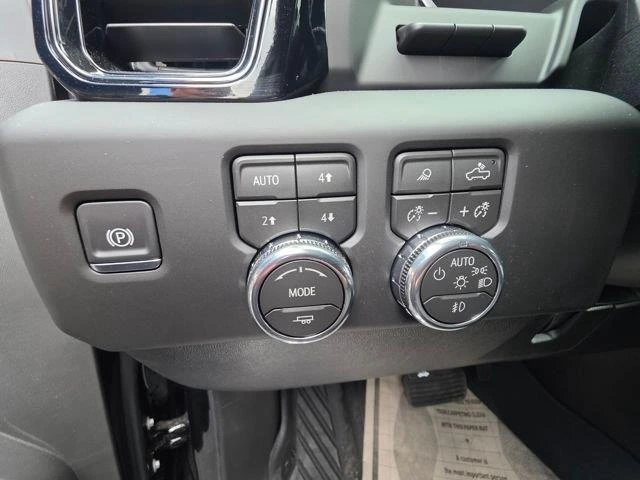 2026 GMC Sierra 2500HD AT4 - Photo 14