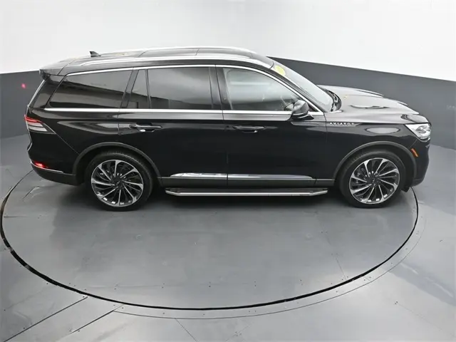 2020 Lincoln Aviator Reserve photo 25