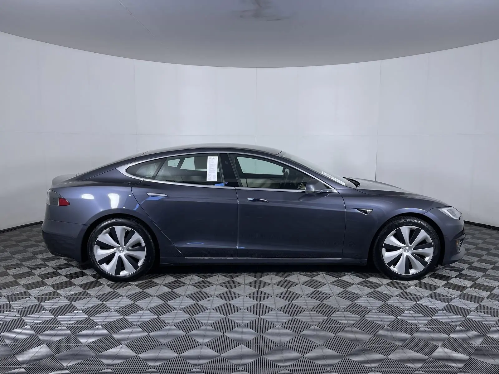 2021 Tesla Model S Long Range Plus photo 10