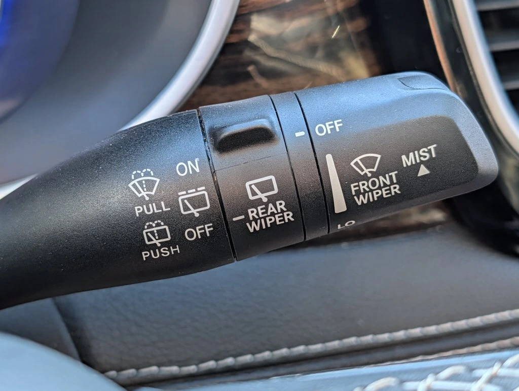 2023 Chrysler Pacifica Hybrid Limited - Photo 34