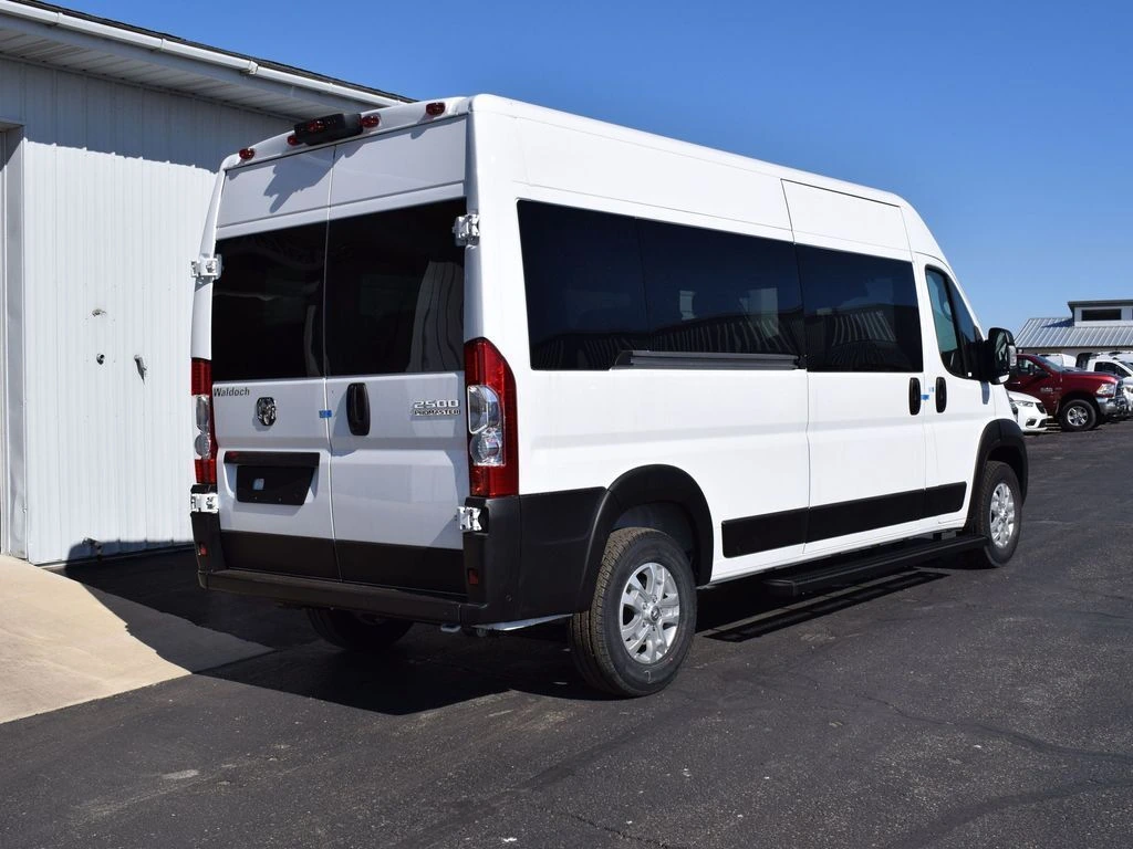2024 RAM ProMaster Window Van Base - Photo 32