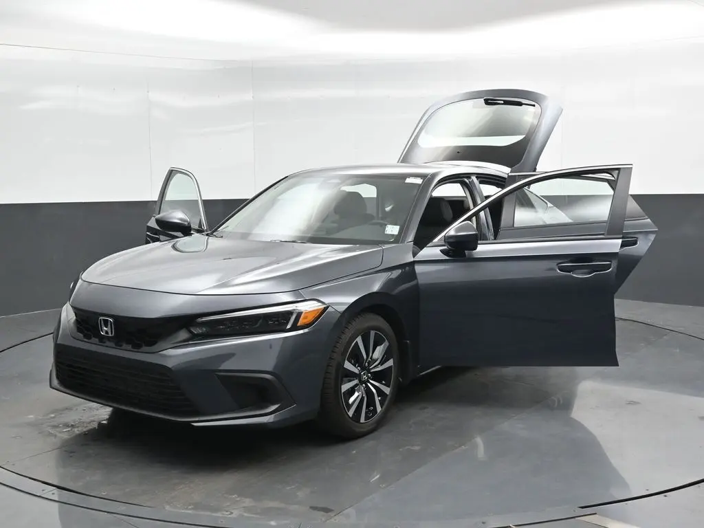 2024 Honda Civic EX-L Hatchback photo 44