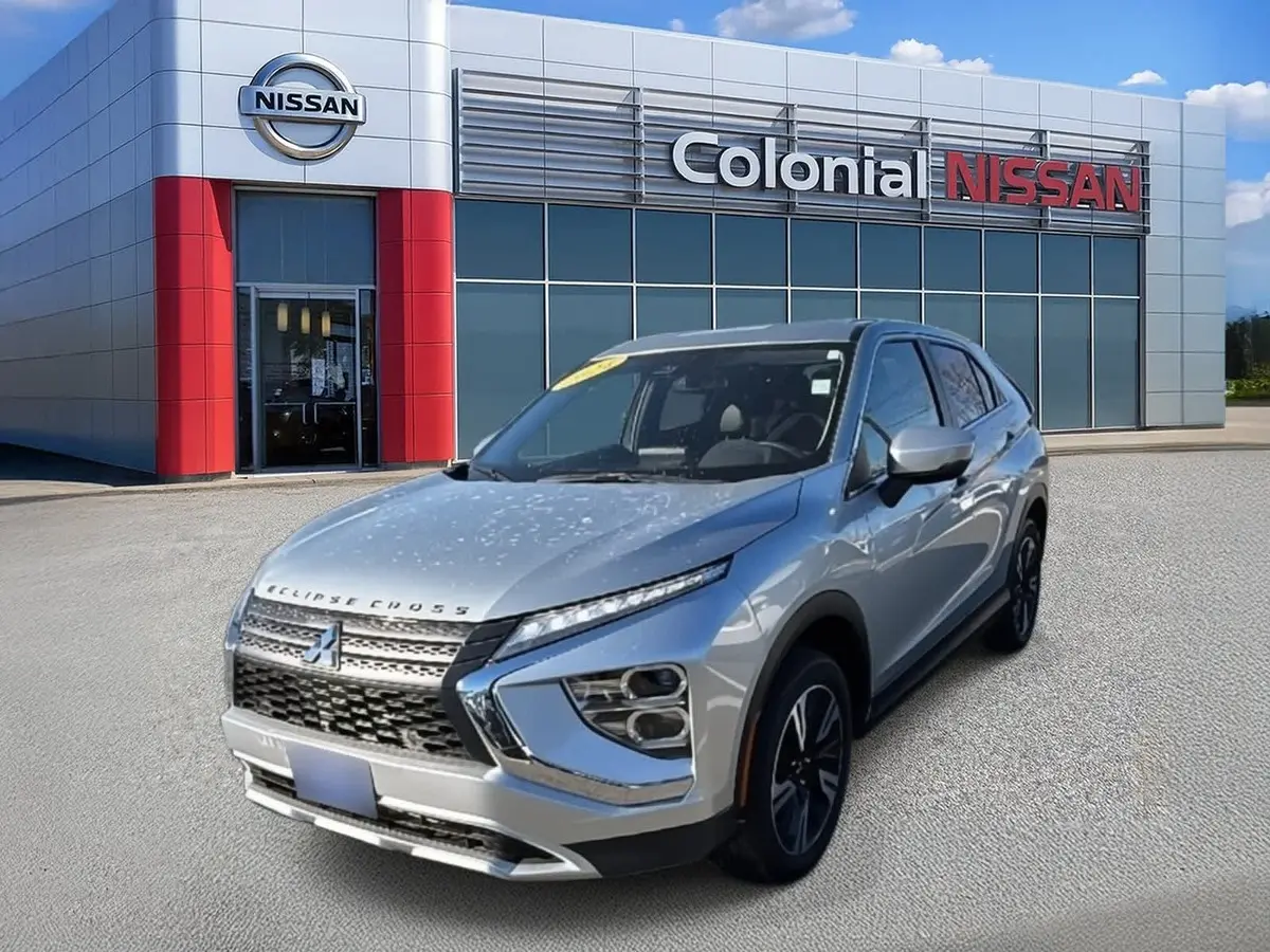 2024 Mitsubishi Eclipse Cross SE's photo