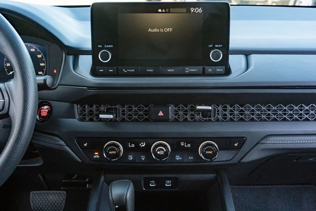 2025 Honda Accord SE - Photo 23