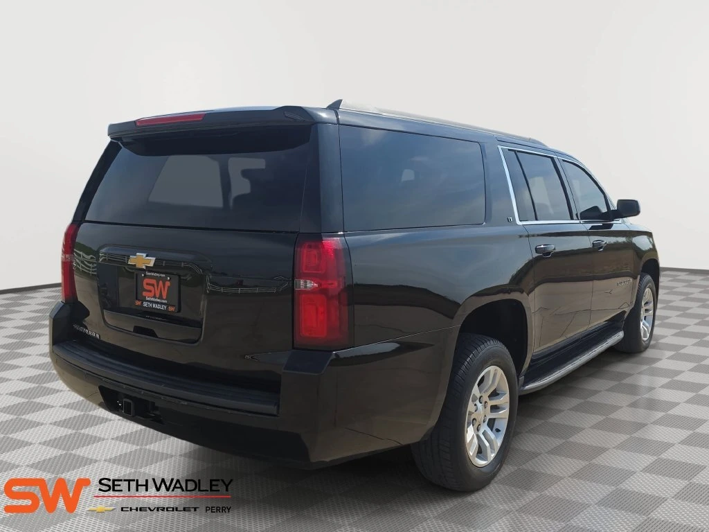 2019 Chevrolet Suburban LT - Photo 7