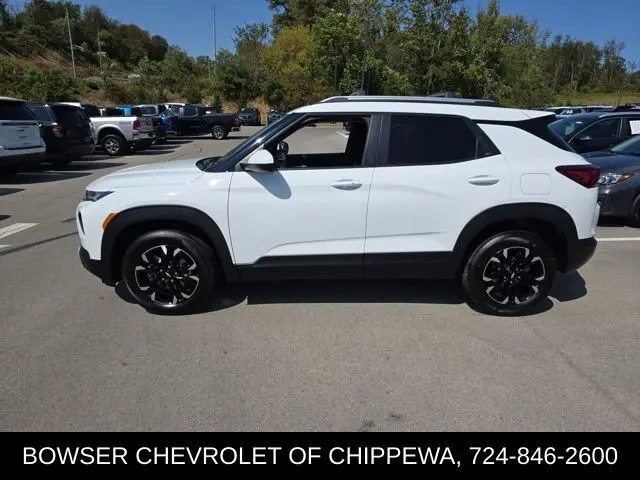 2023 Chevrolet Trailblazer LT photo 2