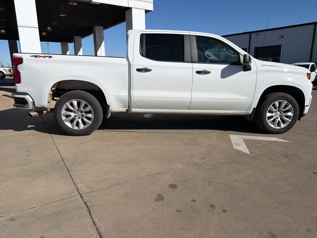 Used 2019 Chevrolet Silverado 1500 Custom with VIN 3GCPYBEH1KG116596 for sale in Pauls Valley, OK