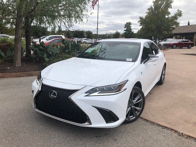 2019 Lexus ES 350 F SPORT in Ultra White