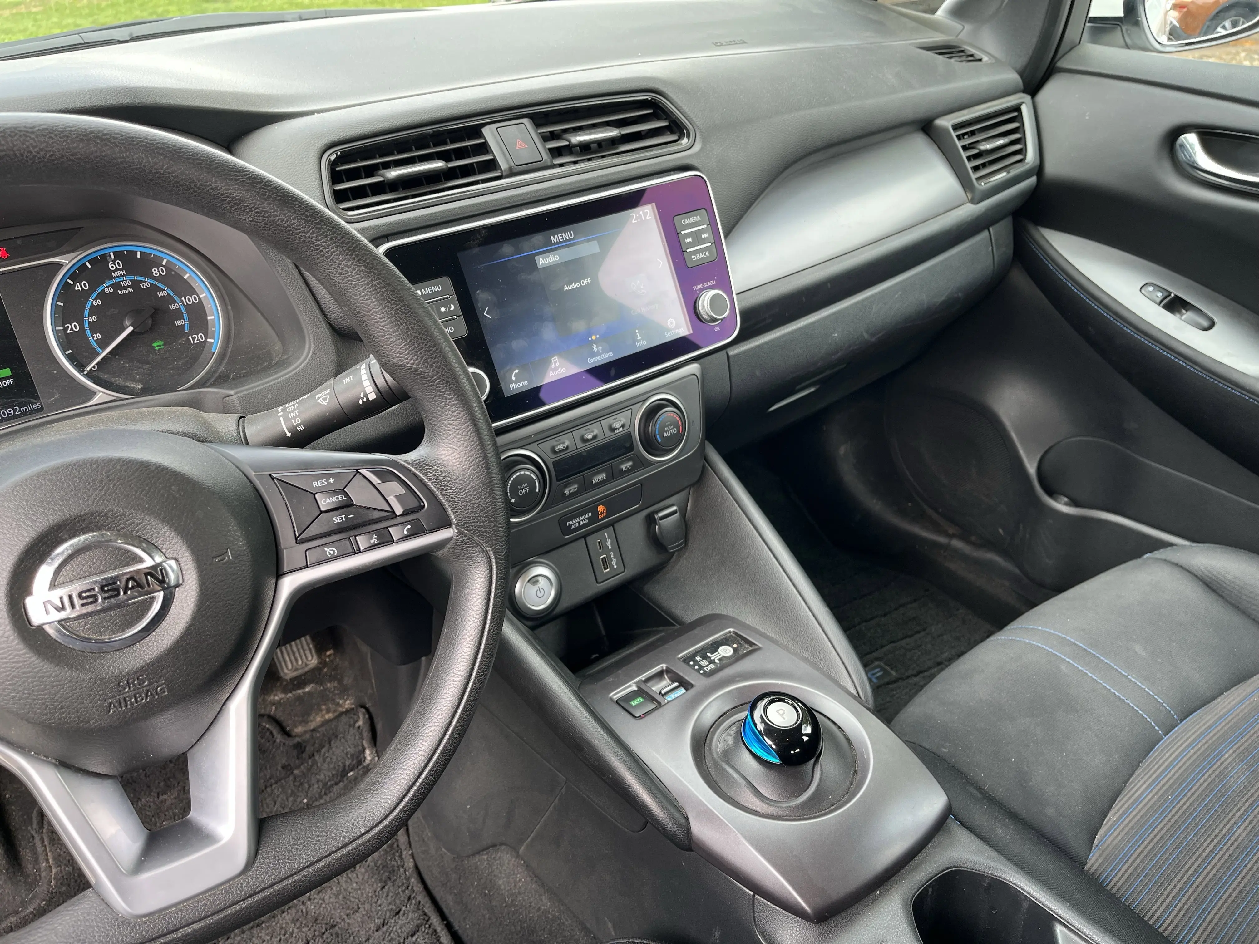 2022 Nissan Leaf Plus photo 15