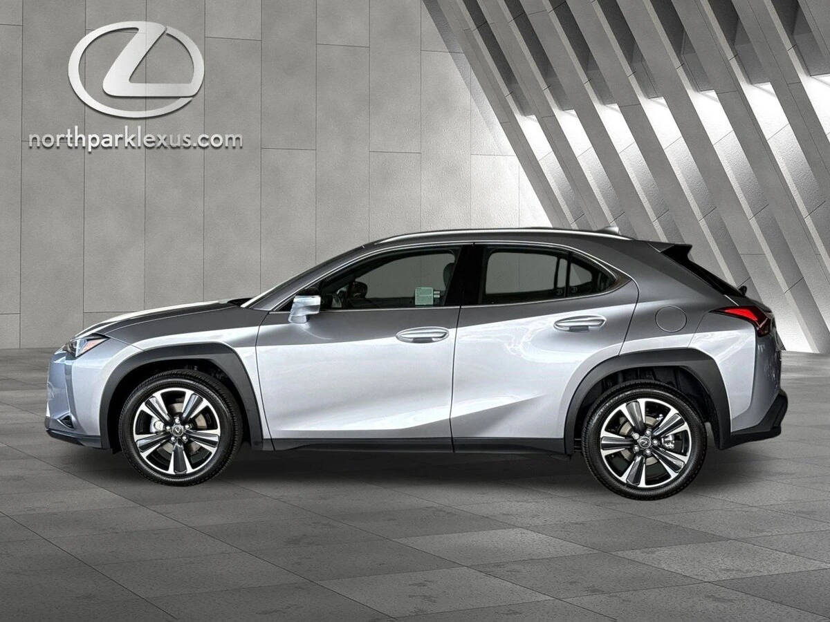 2026 Lexus UX 300h 300h's photo