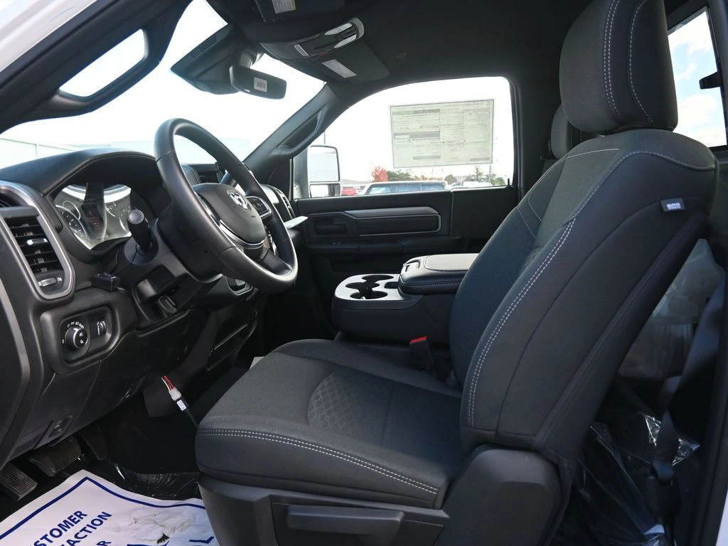 2025 RAM 2500 Tradesman - Photo 15