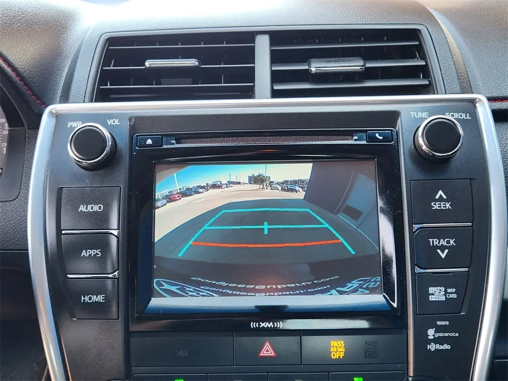 2016 Toyota Camry Base photo 11