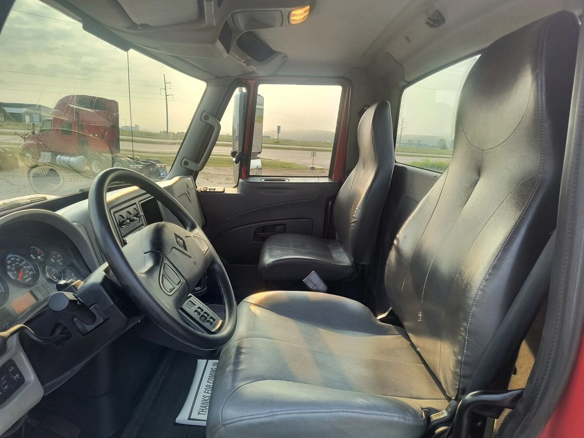 2015 International 4400 in Plover, WI — photo 7