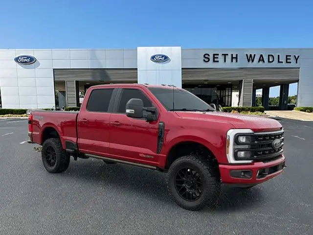 2024 Ford F-350 Super Duty Lariat's photo