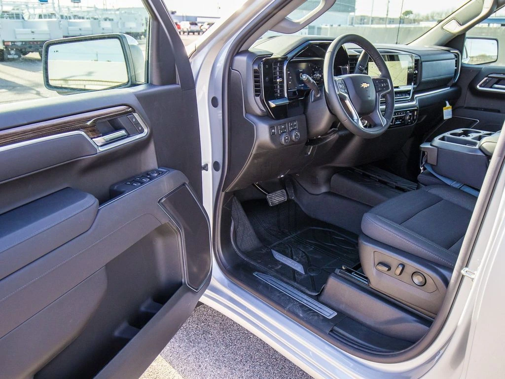 2026 Chevrolet Silverado 1500 LT - Photo 26