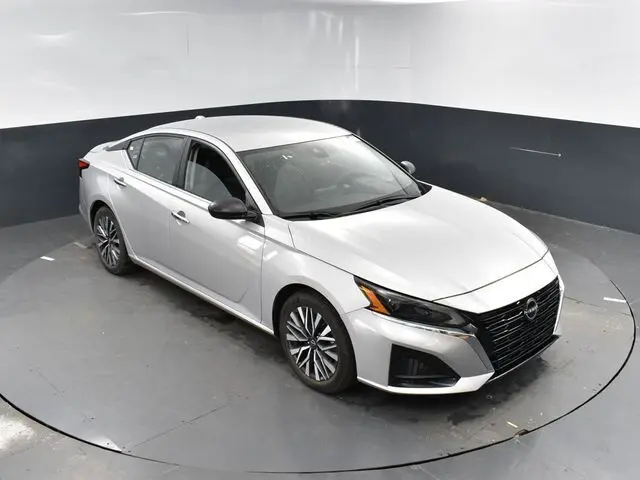 2024 Nissan Altima 2.5 SV photo 24