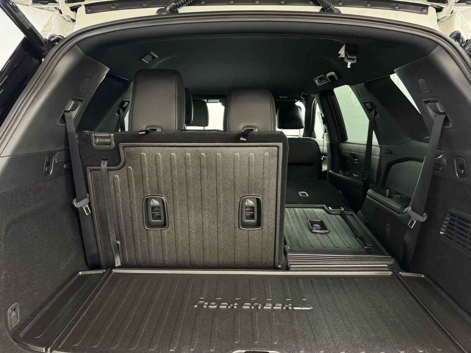 2025 Nissan Pathfinder Rock Creek photo 28