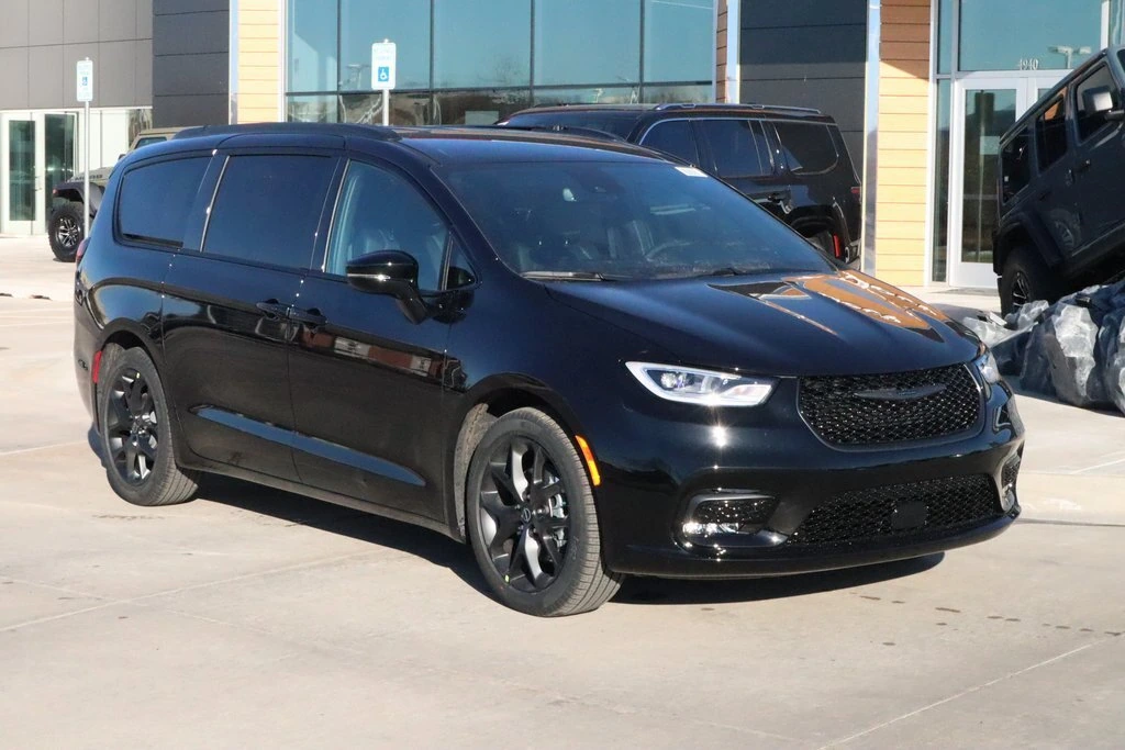2026 Chrysler Pacifica