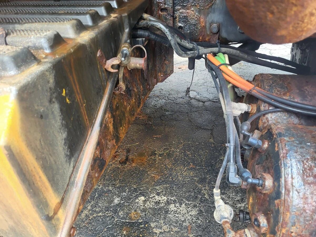 2005 International - image 25