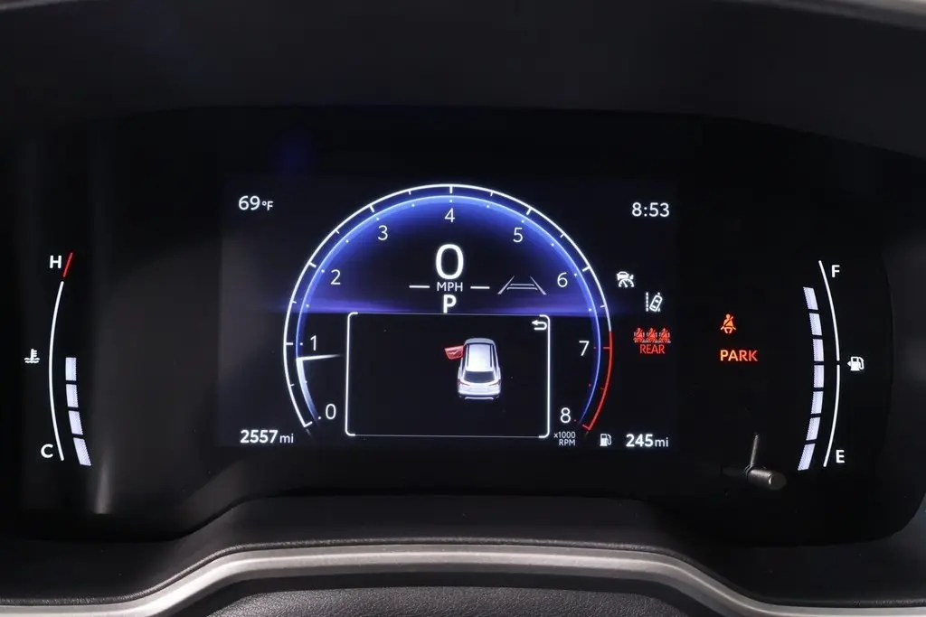2024 Toyota Corolla Cross XLE photo 3