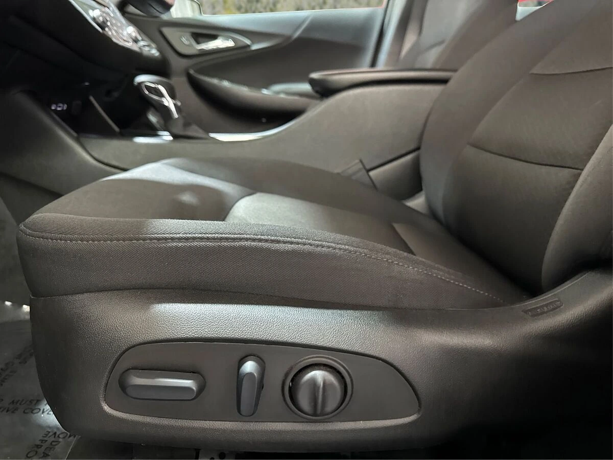 2025 Chevrolet Malibu 1LT - Photo 17