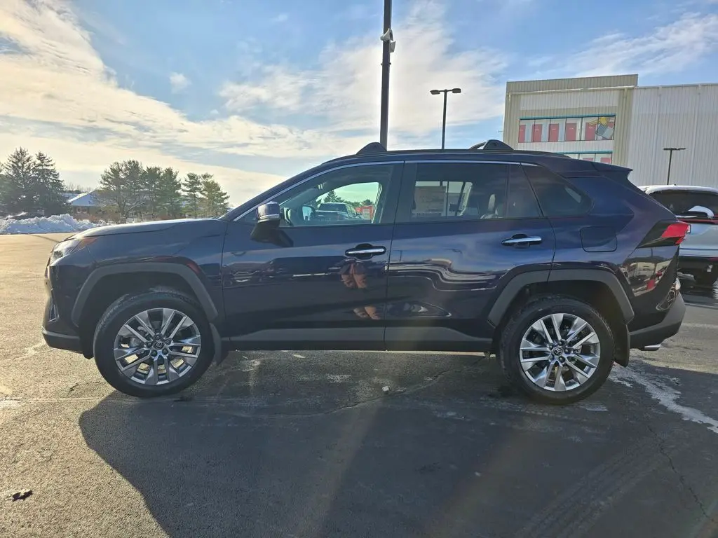2025 Toyota RAV4 Limited photo 4